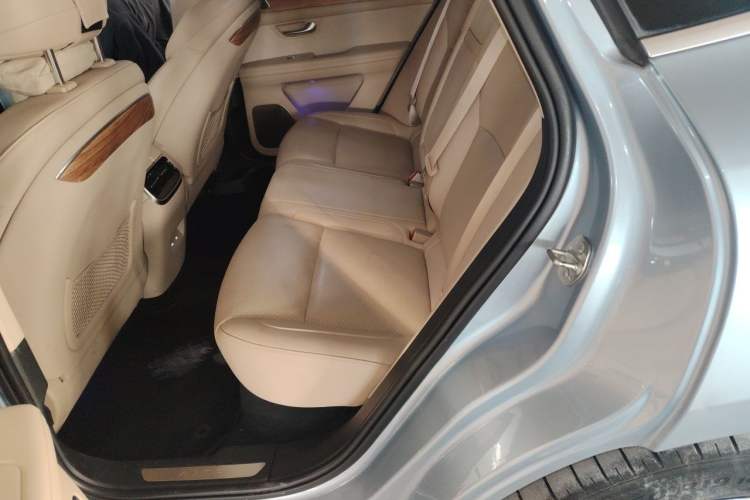 Used Hima AITO M5 2022 Pure Electric Rear-Drive Standard Edition Left Rear Seat