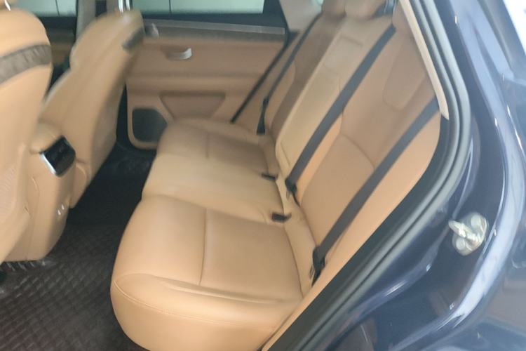 Used Hima AITO M5 2022 Extended-Range Four-Wheel Drive Ultimate Edition Left Rear Seat