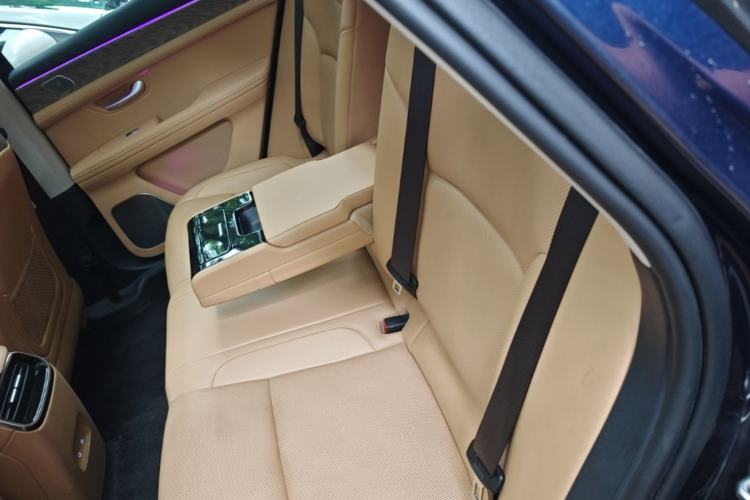 Used Hima AITO M5 2022 Extended-Range Four-Wheel Drive Ultimate Edition Left Rear Seat