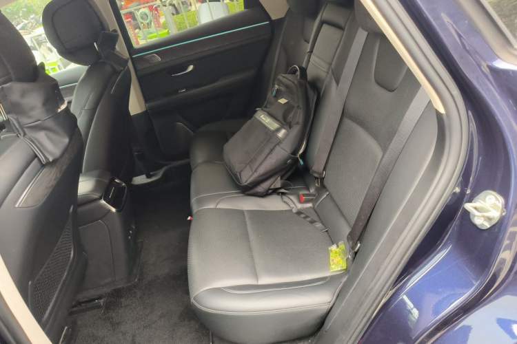 Used Hima AITO M5 2022 Range-Extended Rear-Drive Standard Version Left Rear Seat