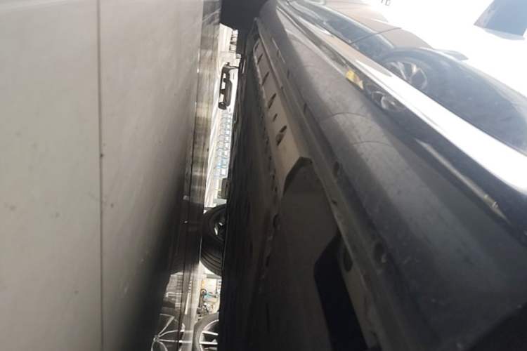 Used Hima AITO M5 2022 Range-Extended Rear-Drive Standard Version Left Side Sill
