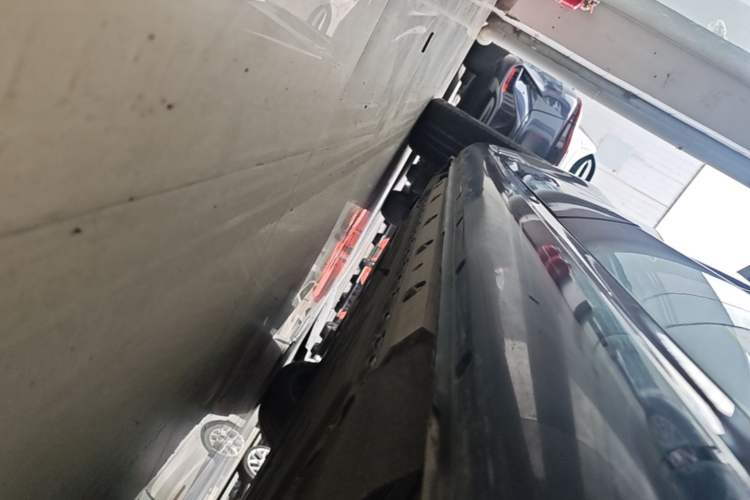 Used Hima AITO M5 2022 Range-Extended Rear-Drive Standard Version Left Side Sill