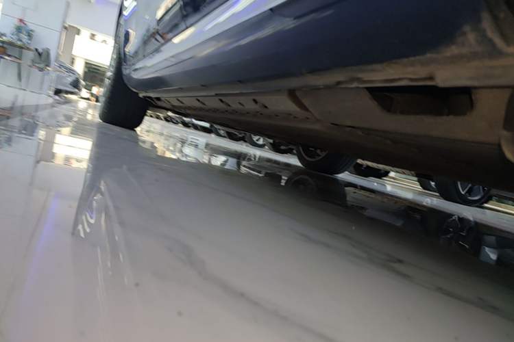Used Hima AITO M5 2022 Extended-Range Four-Wheel Drive Flagship Edition Left Side Sill
