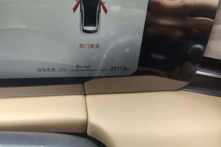 Used Hima AITO M5 2022 Extended-Range Four-Wheel Drive Ultimate Edition Odometer Close Up