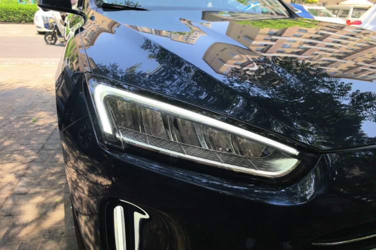Used Hima AITO M5 2022 Extended-Range Four-Wheel Drive Ultimate Edition Right Front Headlight