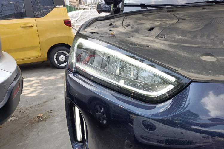 Used Hima AITO M5 2022 Extended-Range Four-Wheel Drive Ultimate Edition Right Front Headlight