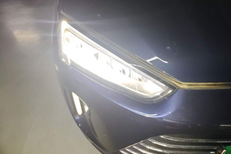 Used Hima AITO M5 2022 Range-Extended Rear-Drive Standard Version Right Front Headlight