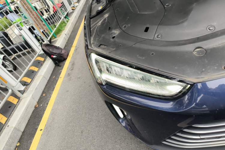 Used Hima AITO M5 2022 Range-Extended Rear-Drive Standard Version Right Front Headlight