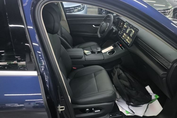 Used Hima AITO M5 2022 Extended-Range Four-Wheel Drive Performance Version Right Front Seat