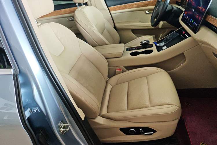 Used Hima AITO M5 2022 Pure Electric All-Wheel-Drive Performance Edition Right Front Seat