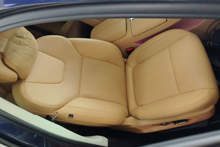 Used Hima AITO M5 2022 Range-Extended Rear-Drive Standard Version Right Front Seat