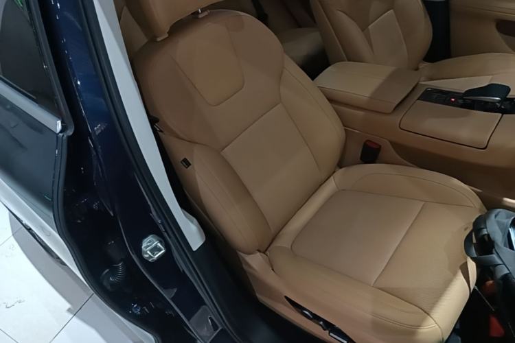 Used Hima AITO M5 2022 Range-Extended Rear-Drive Standard Version Right Front Seat