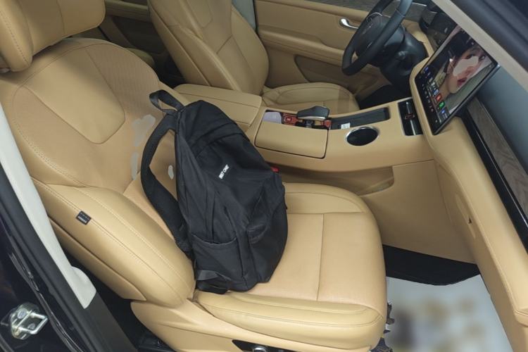 Used Hima AITO M5 2022 Extended-Range Four-Wheel Drive Flagship Edition Right Front Seat