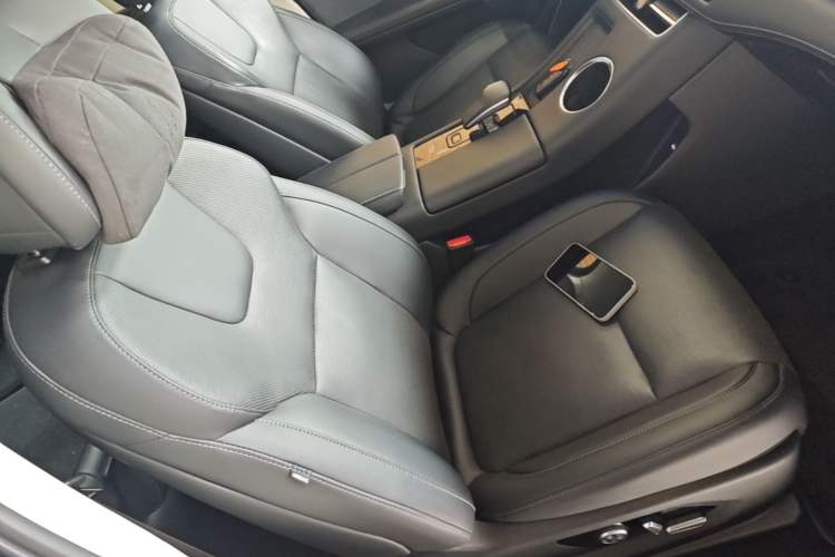 Used Hima AITO M5 2022 Range-Extended Rear-Drive Standard Version Right Front Seat