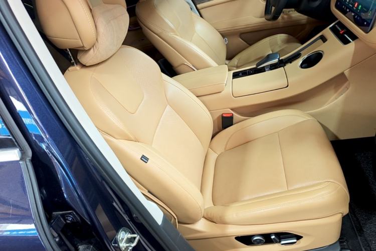 Used Hima AITO M5 2022 Range-Extended Rear-Drive Standard Version Right Front Seat