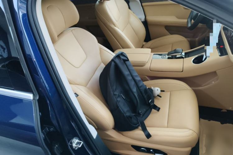 Used Hima AITO M5 2022 Range-Extended Rear-Drive Standard Version Right Front Seat