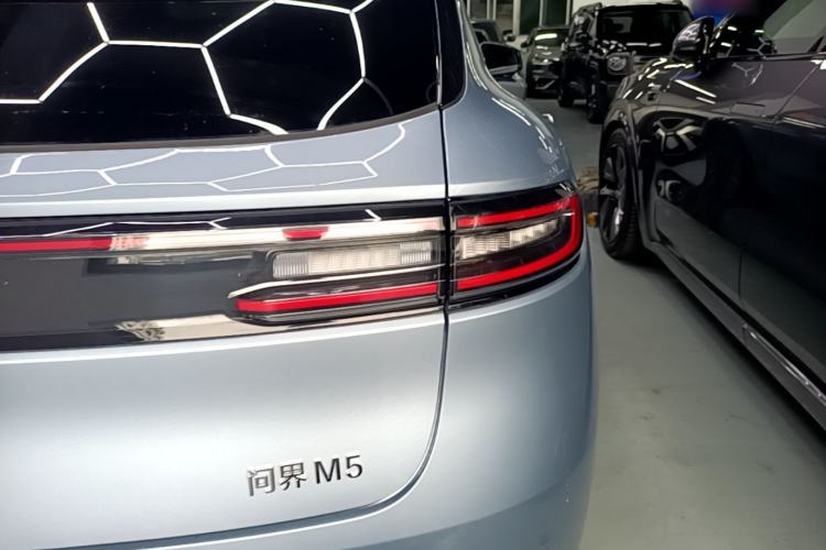 Used Hima AITO M5 2022 Extended-Range Four-Wheel Drive Flagship Edition Right Rear Taillight