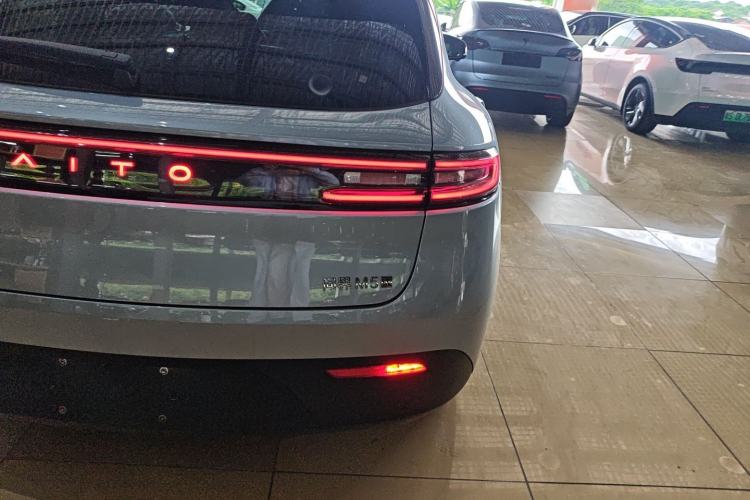 Used Hima AITO M5 2022 Pure Electric All-Wheel-Drive Performance Edition Right Rear Taillight