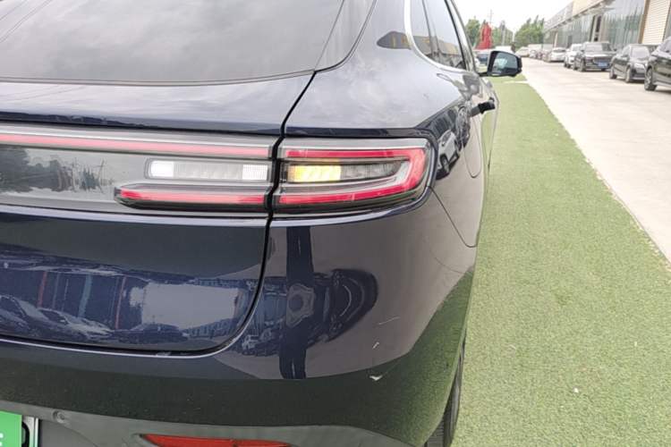Used Hima AITO M5 2022 Extended-Range Four-Wheel Drive Performance Version Right Rear Taillight