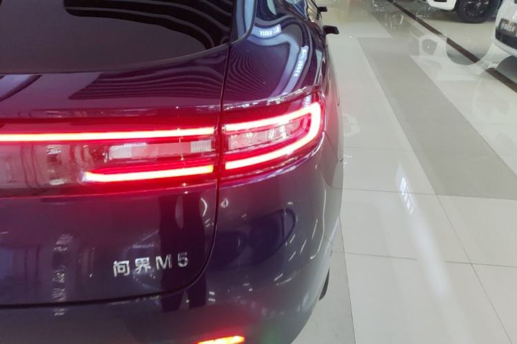 Used Hima AITO M5 2022 Extended-Range Four-Wheel Drive Ultimate Edition Right Rear Taillight