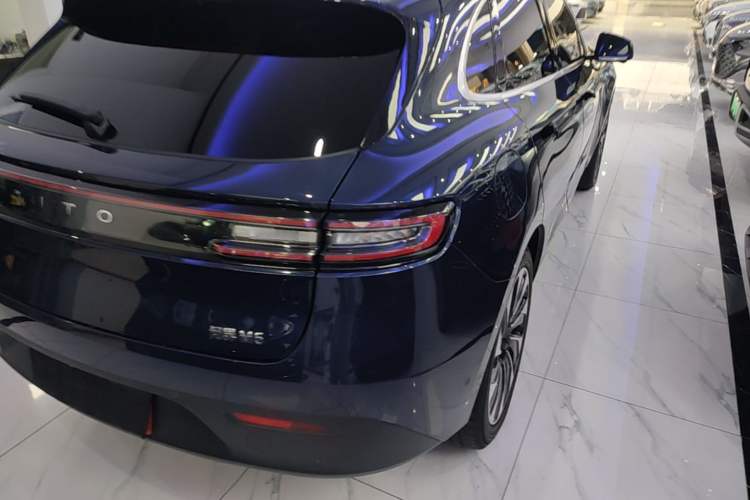 Used Hima AITO M5 2022 Extended-Range Four-Wheel Drive Flagship Edition Right Rear Taillight