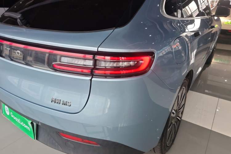 Used Hima AITO M5 2022 Extended-Range Four-Wheel Drive Flagship Edition Right Rear Taillight