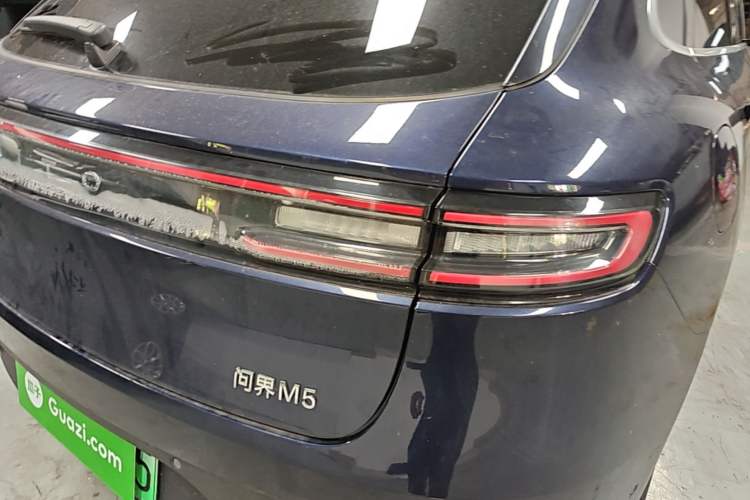 Used Hima AITO M5 2022 Extended-Range Four-Wheel Drive Ultimate Edition Right Rear Taillight