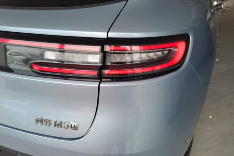 Used Hima AITO M5 2022 Pure Electric All-Wheel-Drive Performance Edition Right Rear Taillight
