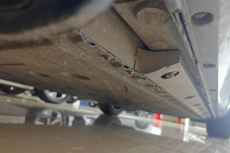 Used Hima AITO M5 2022 Pure Electric Rear-Drive Standard Edition Right Side Sill