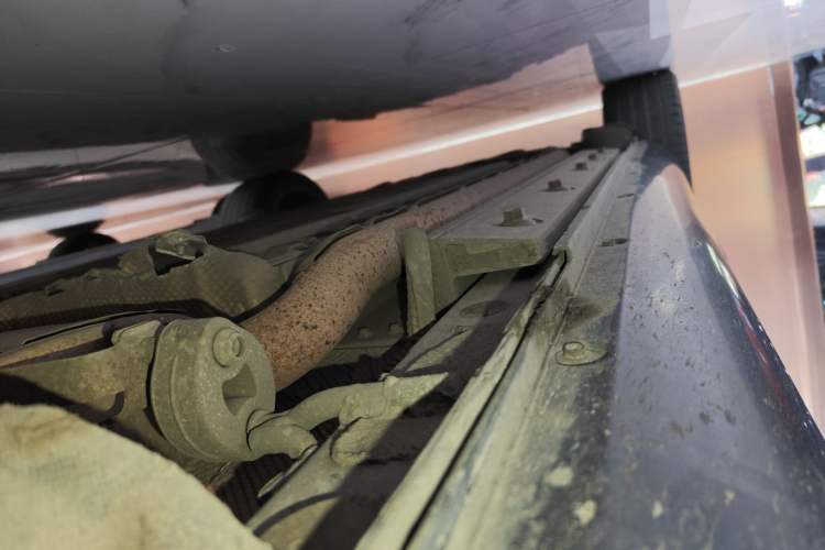 Used Hima AITO M5 2022 Extended-Range Four-Wheel Drive Flagship Edition Right Side Sill