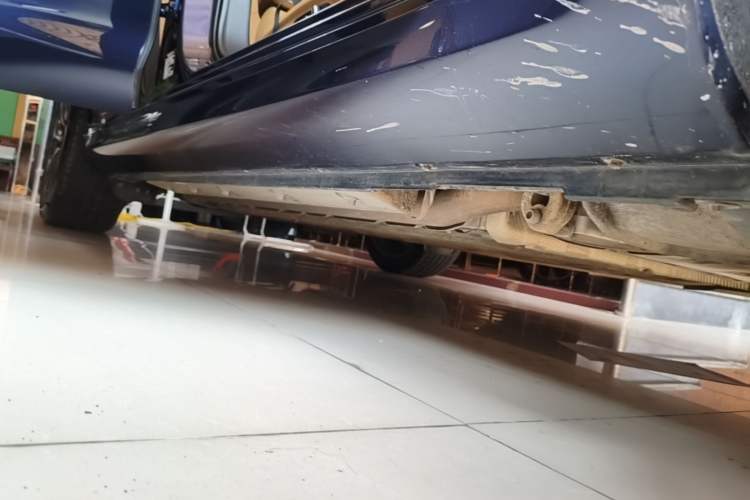 Used Hima AITO M5 2022 Extended-Range Four-Wheel Drive Ultimate Edition Right Side Sill