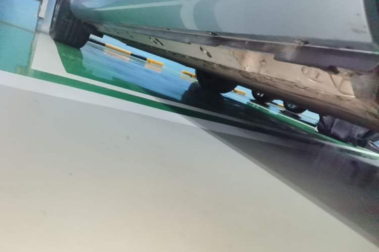 Used Hima AITO M5 2022 Pure Electric Rear-Drive Standard Edition Right Side Sill