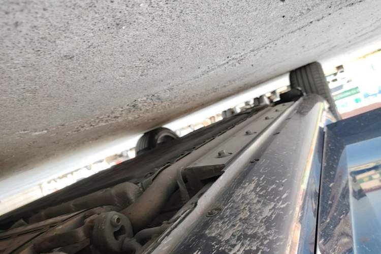Used Hima AITO M5 2022 Extended-Range Four-Wheel Drive Flagship Edition Right Side Sill