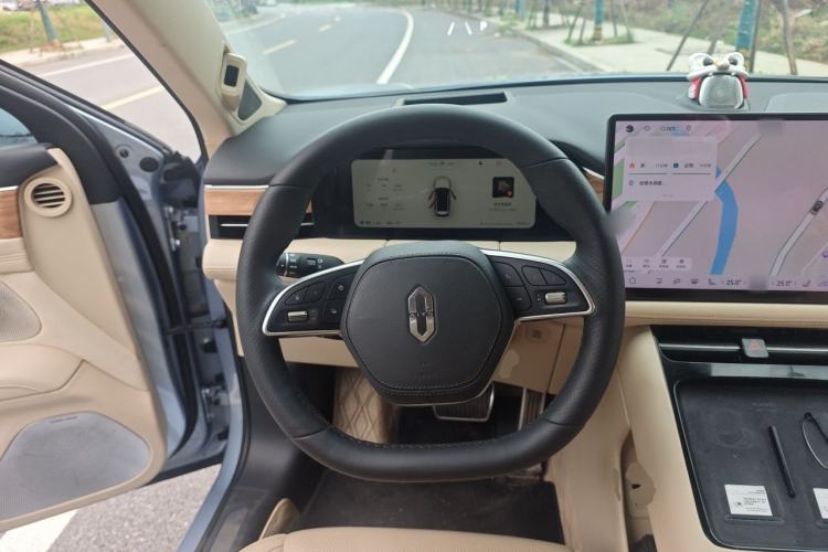 Used Hima AITO M5 2022 Pure Electric Rear-Drive Standard Edition Steering Wheel
