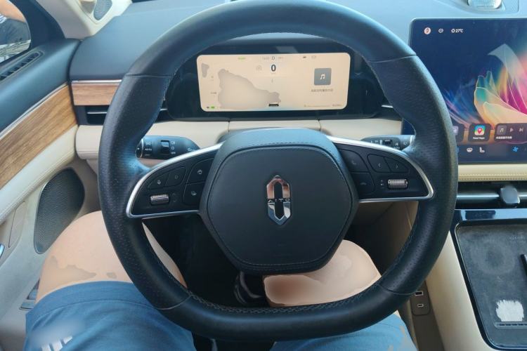 Used Hima AITO M5 2022 Pure Electric All-Wheel-Drive Performance Edition Steering Wheel