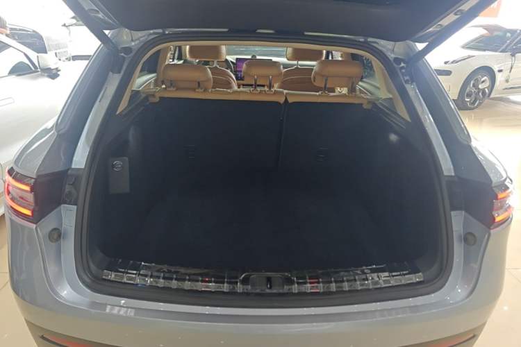Used Hima AITO M5 2022 Pure Electric Rear-Drive Standard Edition Trunk