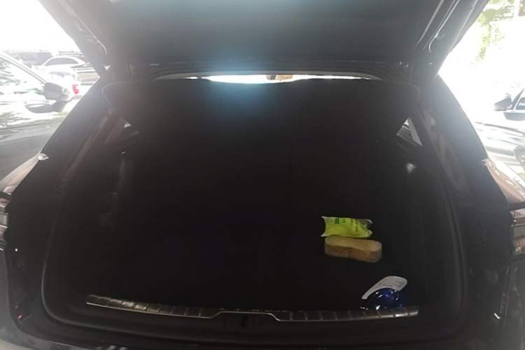 Used Hima AITO M5 2022 Range-Extended Rear-Drive Standard Version Trunk
