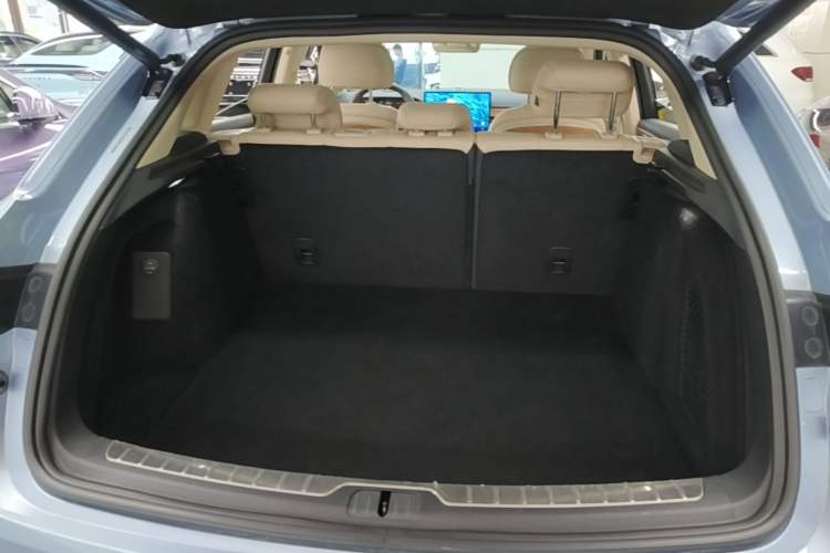 Used Hima AITO M5 2022 Pure Electric All-Wheel-Drive Performance Edition Trunk
