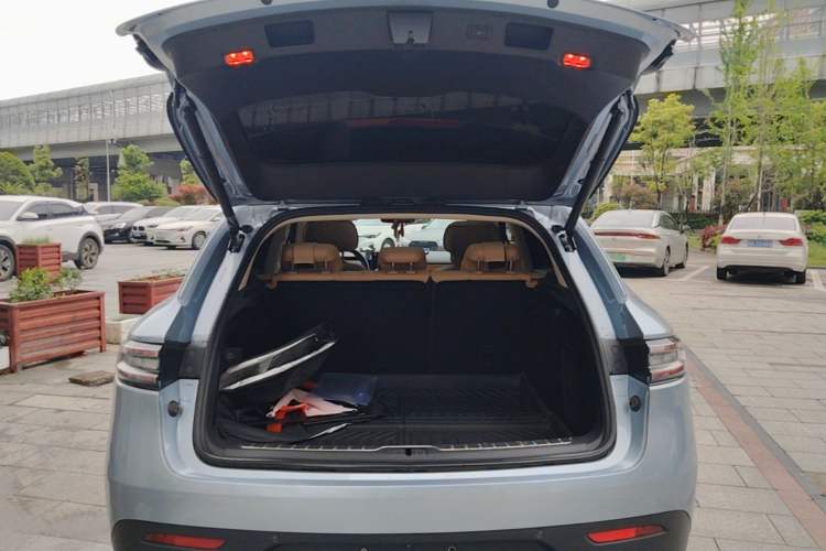 Used Hima AITO M5 2022 Pure Electric Rear-Drive Standard Edition Trunk