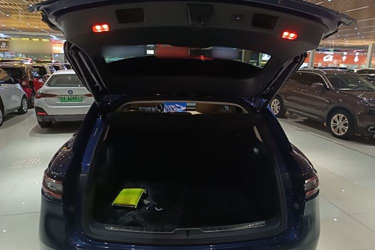 Used Hima AITO M5 2022 Range-Extended Rear-Drive Standard Version Trunk