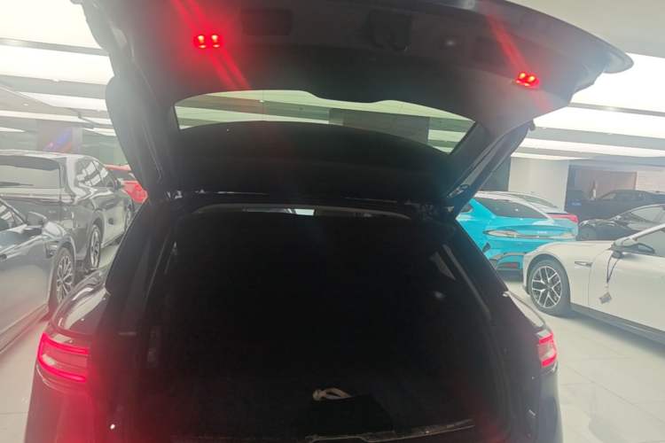 Used Hima AITO M5 2022 Extended-Range Four-Wheel Drive Flagship Edition Trunk
