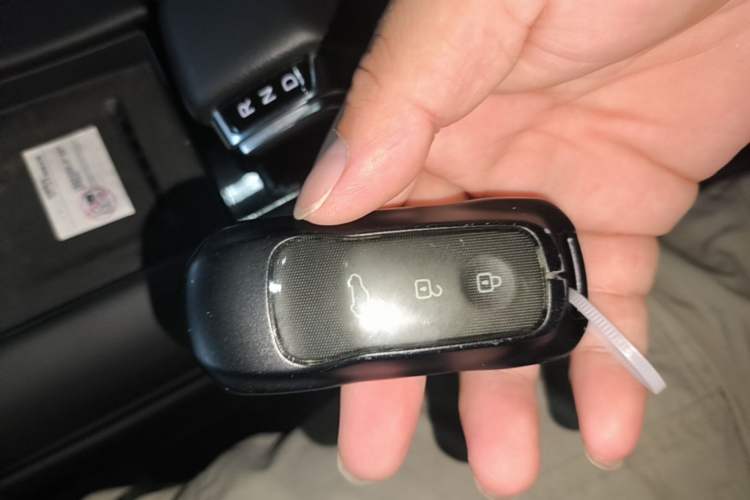 Used Hima AITO M5 2022 Extended-Range Four-Wheel Drive Performance Version Vehicle Key