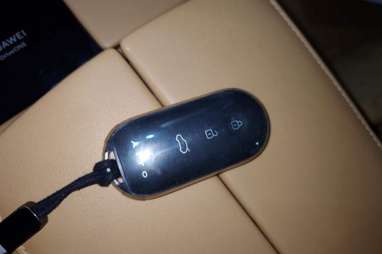 Used Hima AITO M5 2022 Extended-Range Four-Wheel Drive Ultimate Edition Vehicle Key