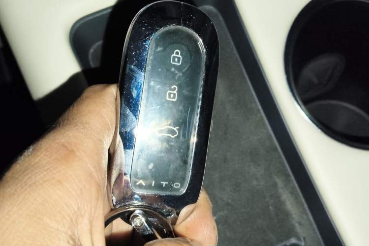 Used Hima AITO M5 2022 Extended-Range Four-Wheel Drive Ultimate Edition Vehicle Key