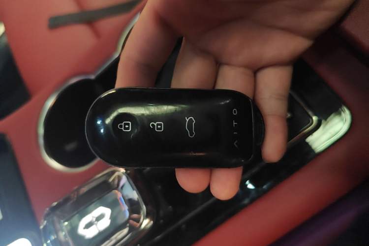 Used Hima AITO M5 2022 Pure Electric All-Wheel-Drive Performance Edition Vehicle Key
