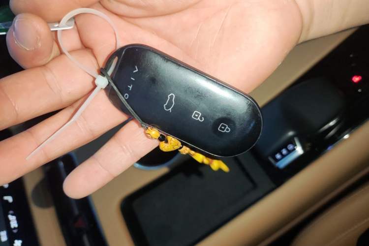 Used Hima AITO M5 2022 Extended-Range Four-Wheel Drive Ultimate Edition Vehicle Key