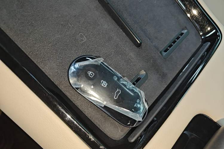 Used Hima AITO M5 2022 Pure Electric Rear-Drive Standard Edition Vehicle Key