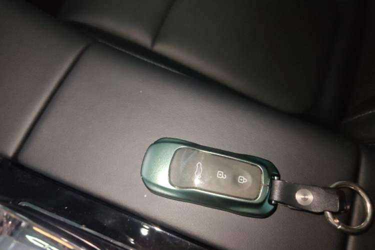 Used Hima AITO M5 2022 Extended-Range Four-Wheel Drive Flagship Edition Vehicle Key