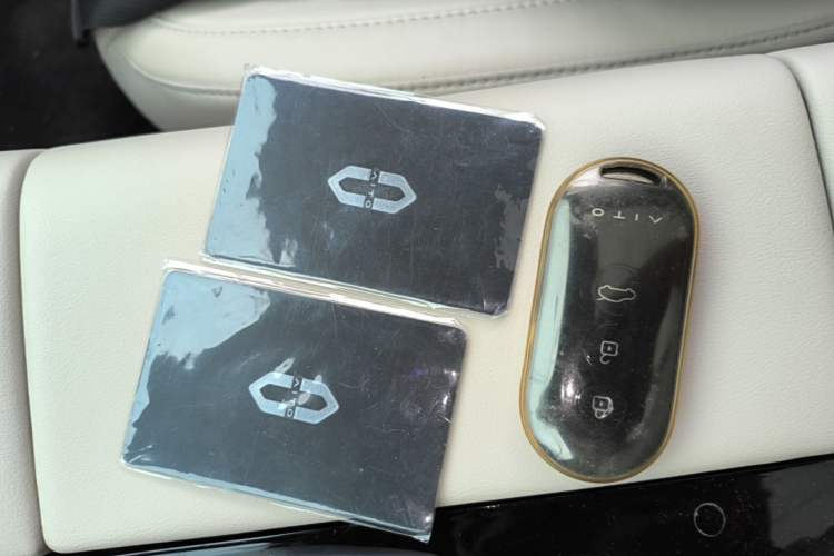 Used Hima AITO M5 2022 Extended-Range Four-Wheel Drive Flagship Edition Vehicle Key