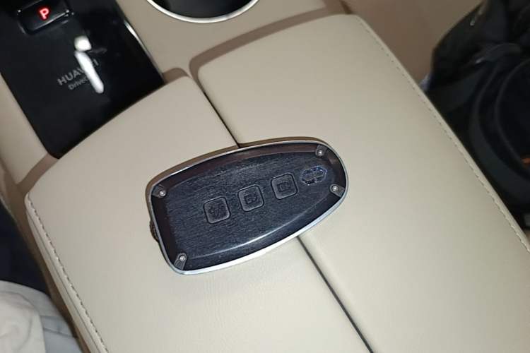 Used Hima AITO M5 2022 Pure Electric Rear-Drive Standard Edition Vehicle Key